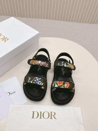 UA D*0r D*0ract Sandals