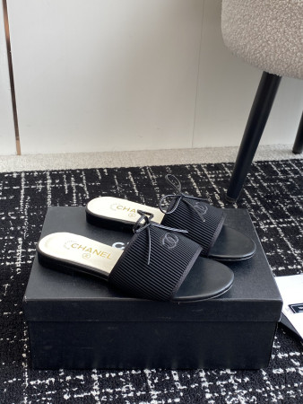 UA Ch*el WOMEN'S SLIDES