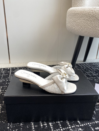 UA Ch*el WOMEN'S SLIDES