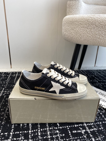 UA Golden Go*e V-STAR Sneaker