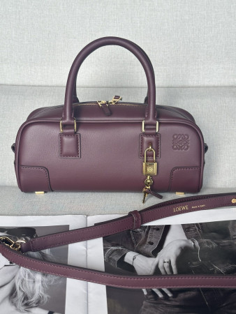 L0ew* Amazona 23 Cropped bag in nappa calfskin 23x11x10cm