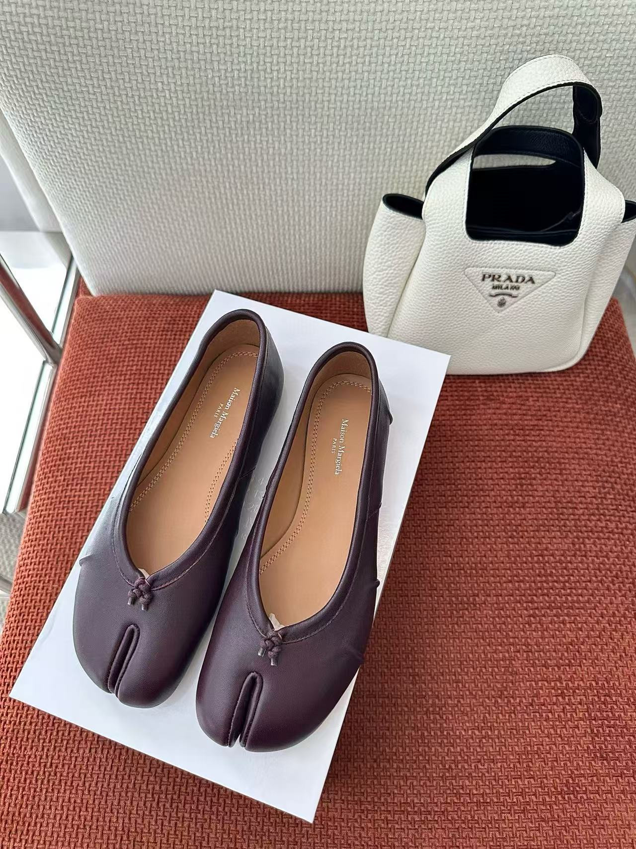 UA Maison Margiela Tabi Leather Ballet Flats