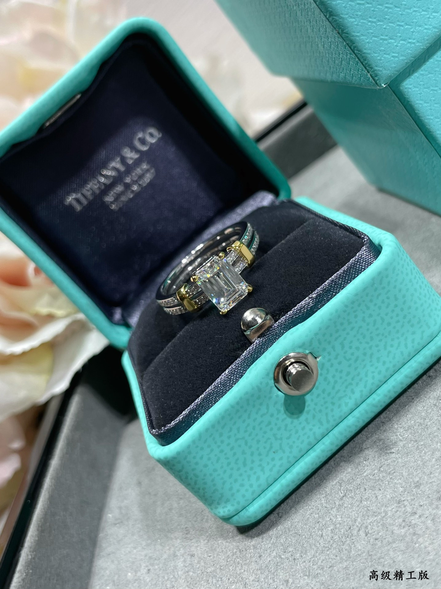 T*f*ny & Co. Mixed-Metal White Diamond Ring Ag925