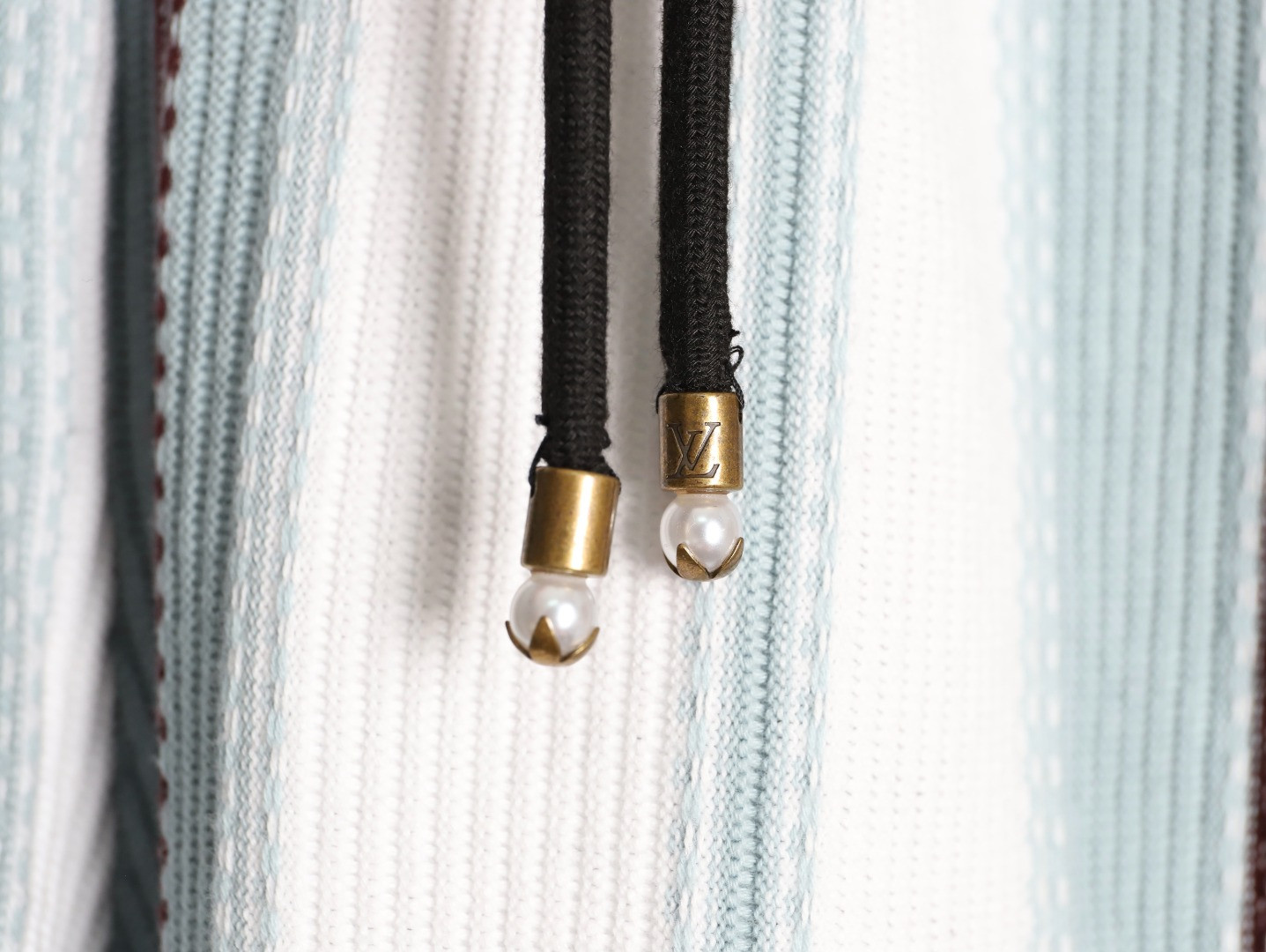 L0*is V*t0n LV shorts