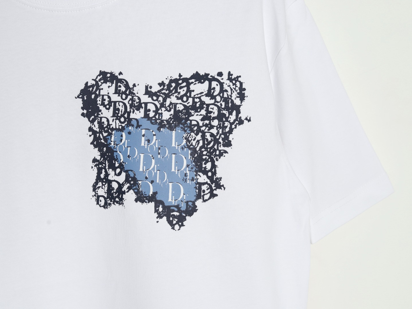 D*0r Short-sleeved T-shirt