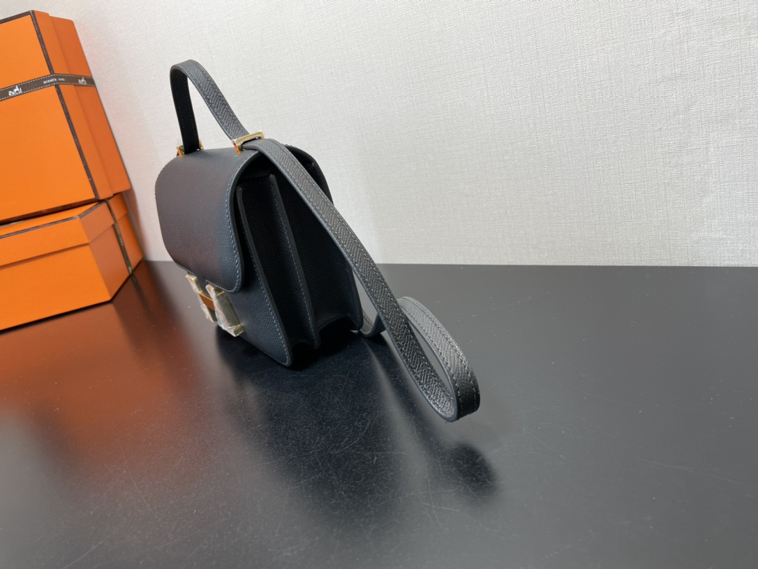 H**mes Constance 24 Black Epsom 9.4" x 5.9" x 3"