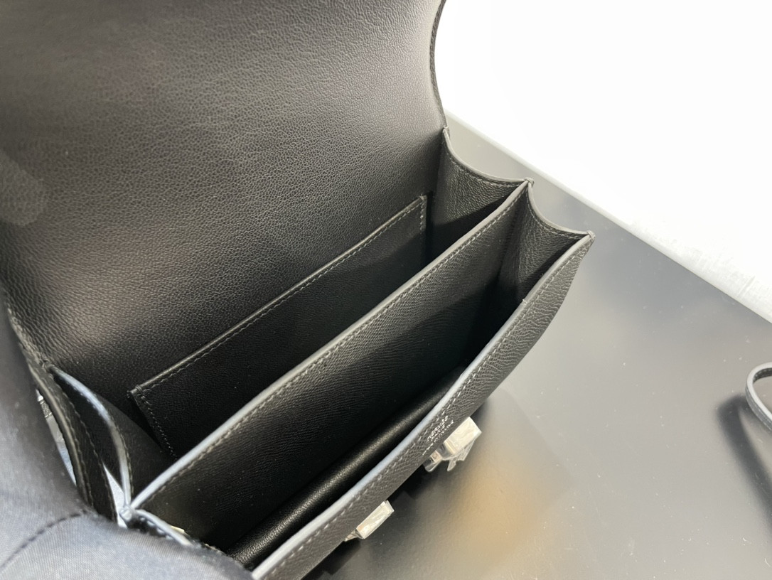 H**mes Constance 24 Black Epsom 9.4"x5.9"x3"