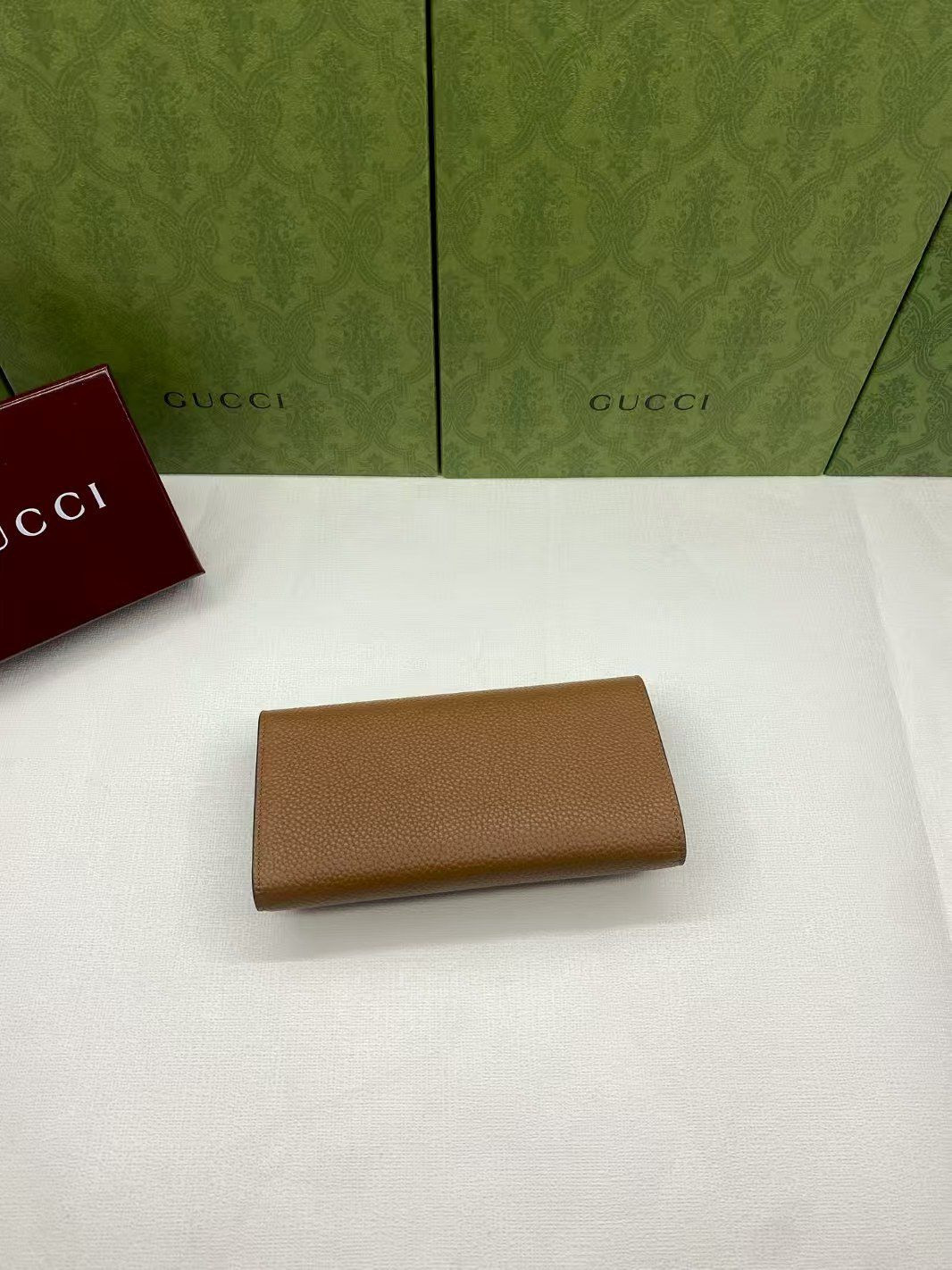 G*u*i Softbit continental wallet 19x10x3.5cm