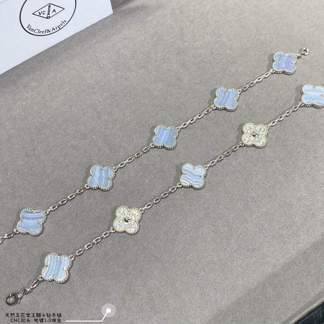 V*N CL*F & Arpels Natural purple chalcedony interval diamond five-flower four-leaf clover Bracelet