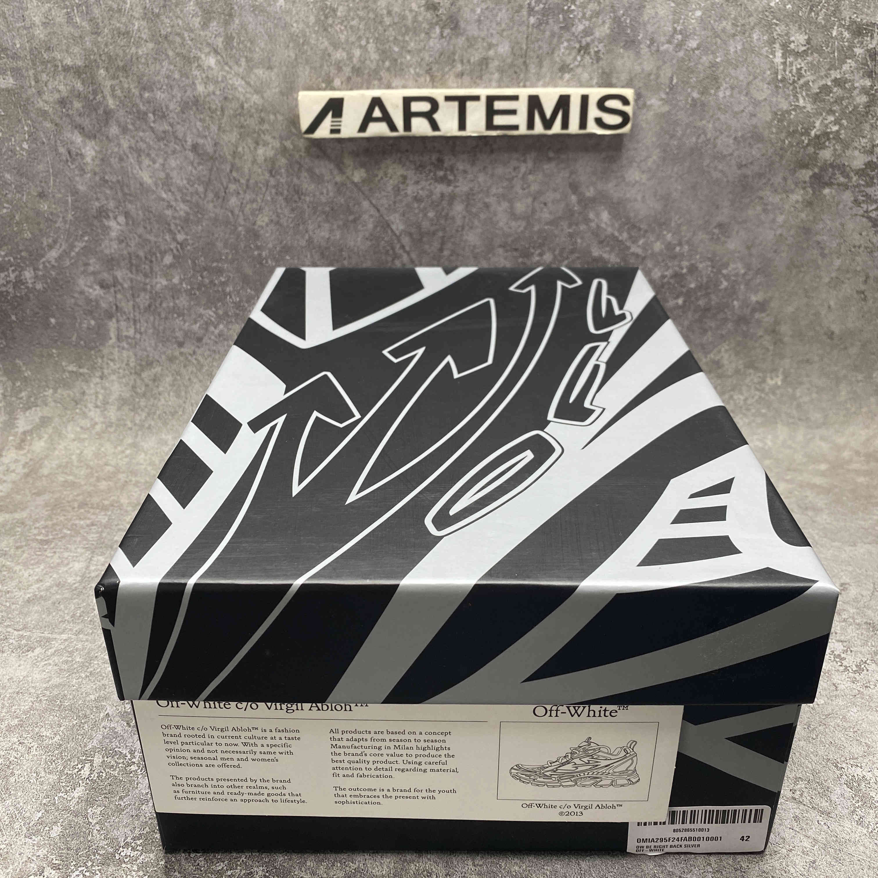 UA Off-White "BE RIGHT BACK"