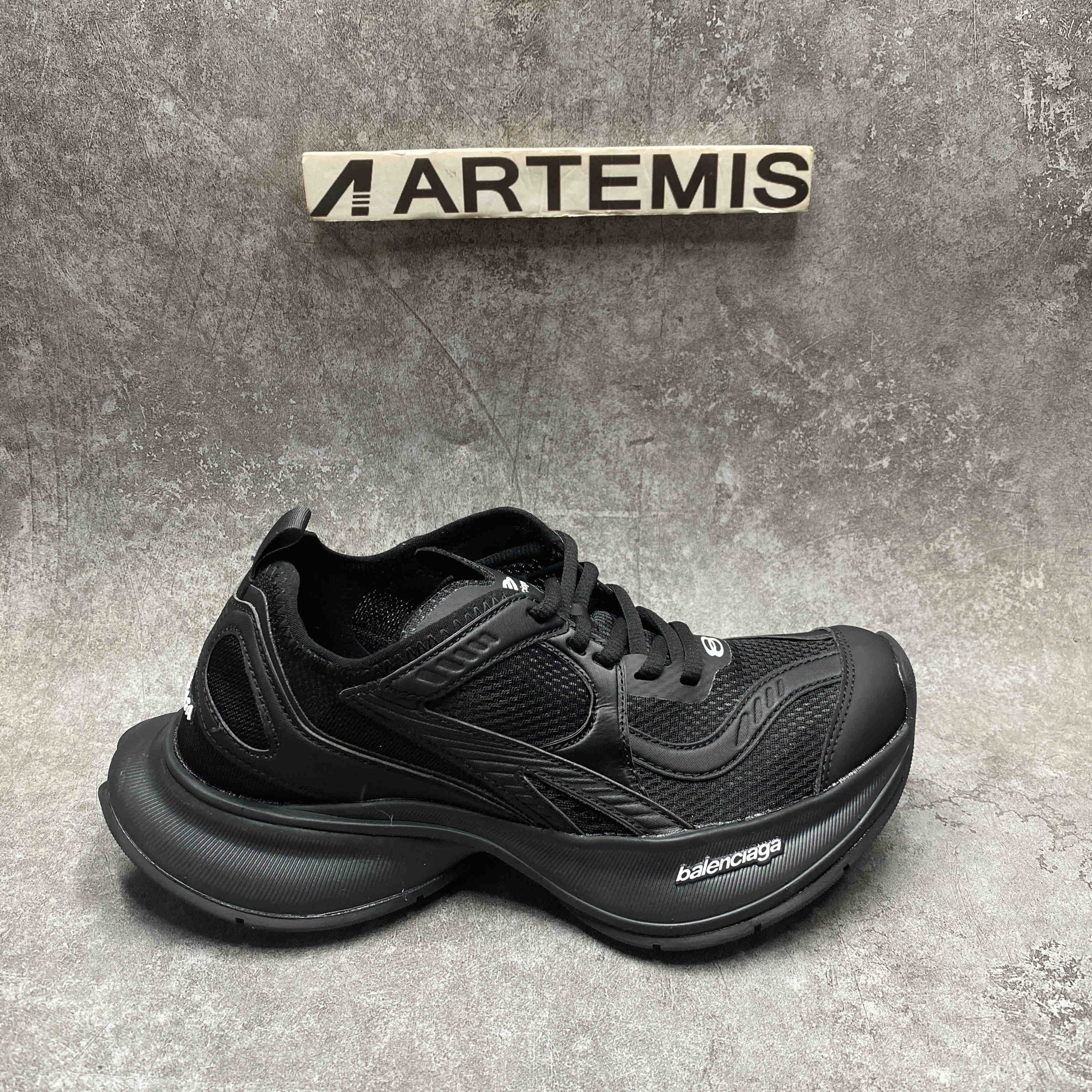 ua Ba*len*cia*ga snkrs black WFLGY 1000