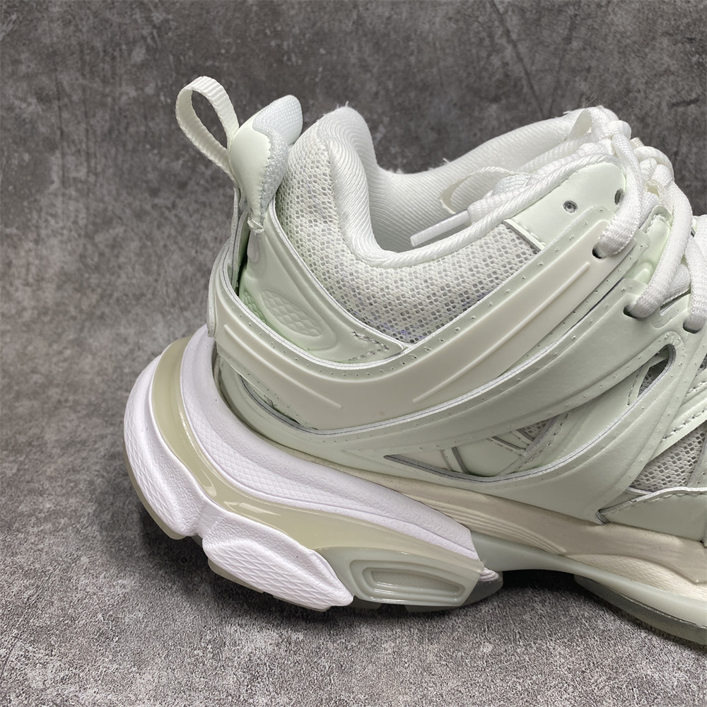 UA Ba*len*cia*ga Track White Glow