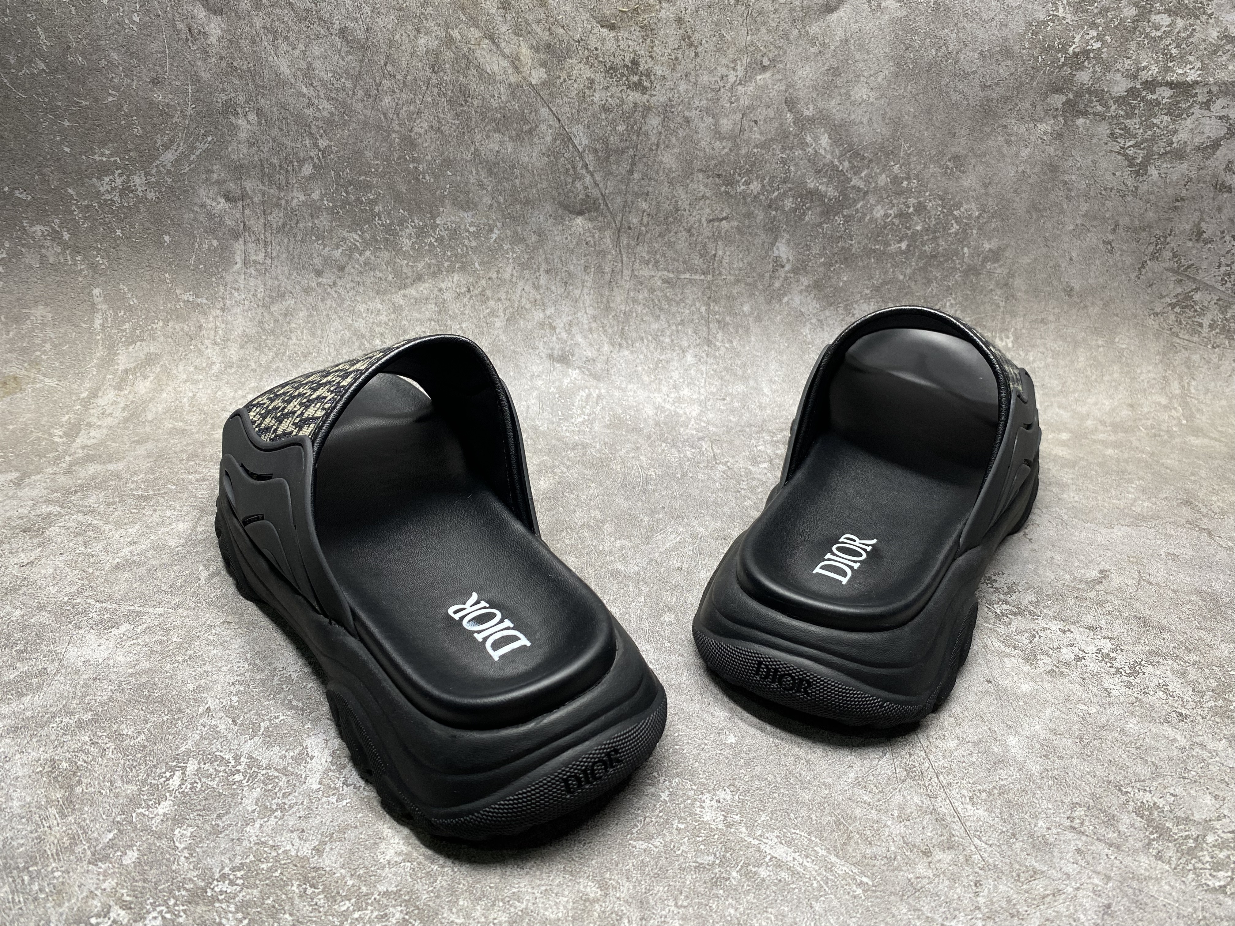 UA D*0r Sandal