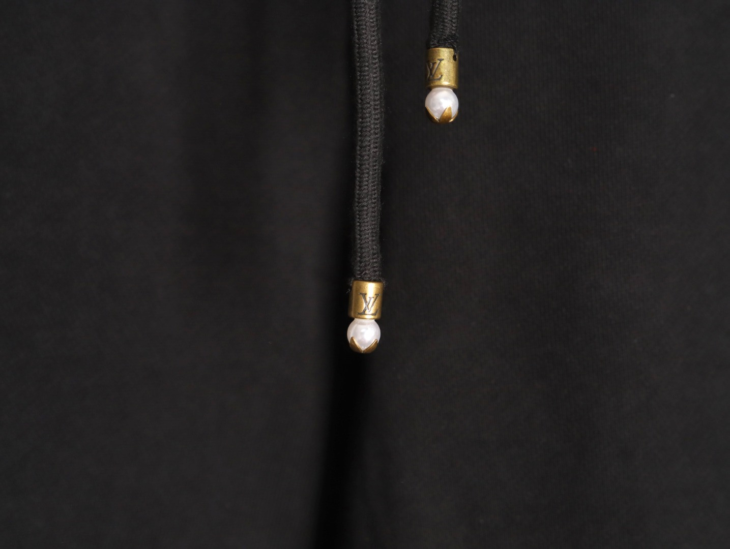 L0*is V*t0n LV 25ss shorts