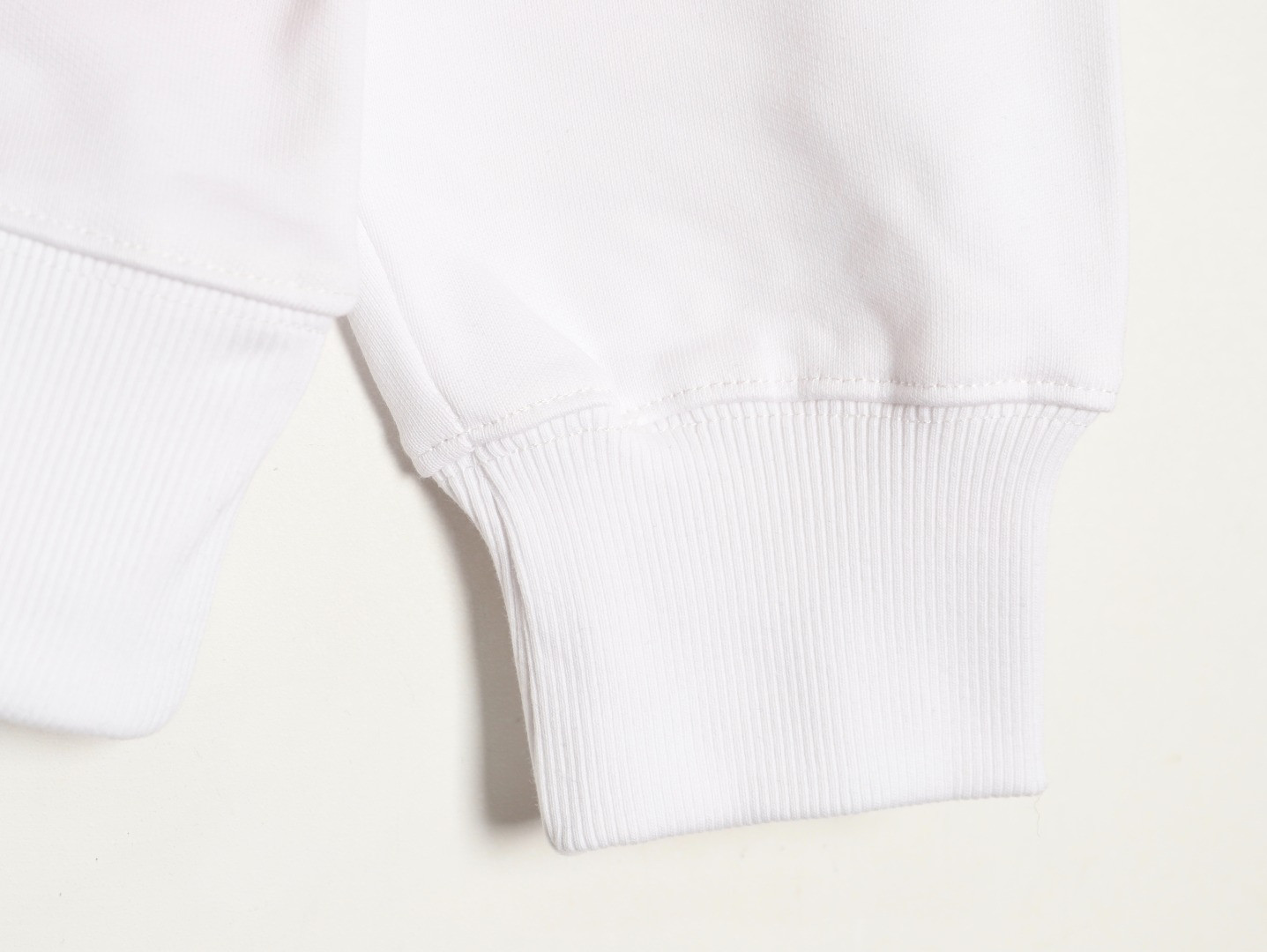 L0*is V*t0n LV 25Fw Hoodies