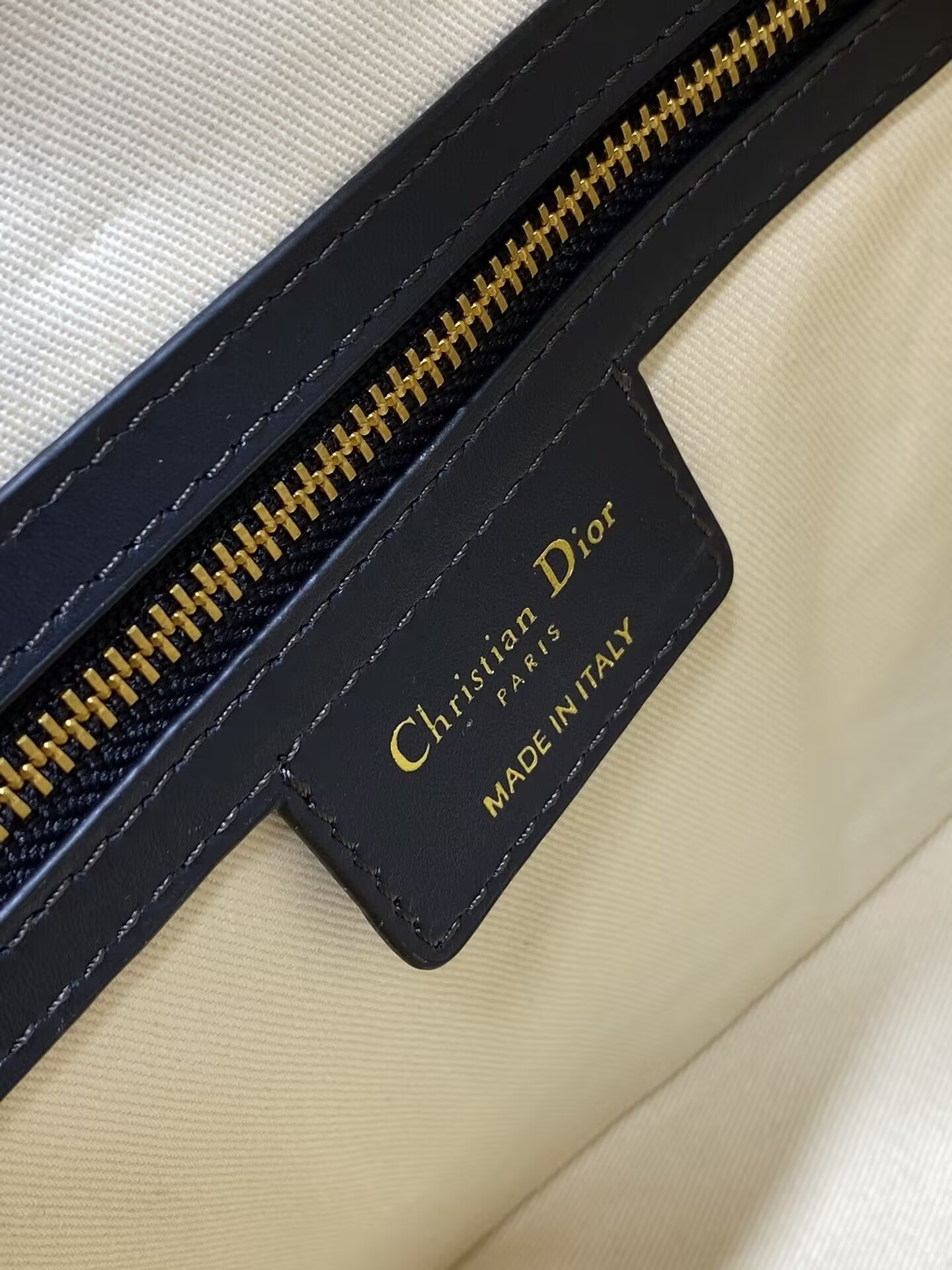 D*0r Medium D-Vibe Bowling Bag 25x16x9.5cm