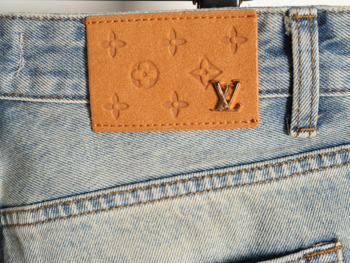 L0*is V*t0n 25SS Jeans