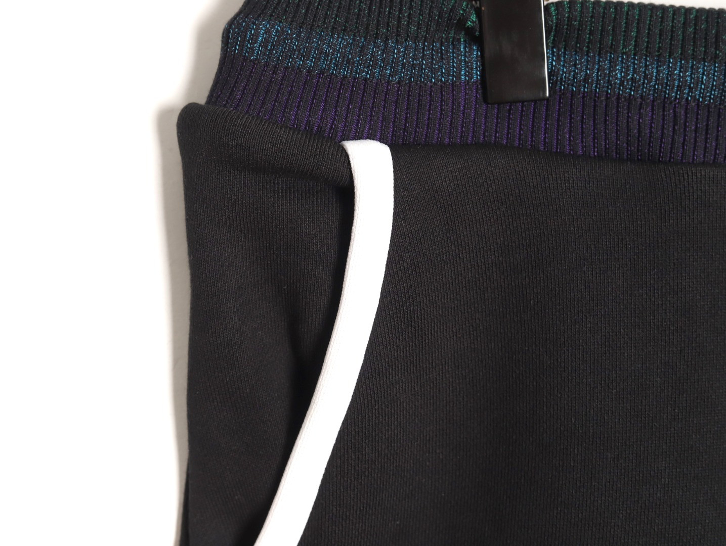 L0*is V*t0n LV 25ss shorts