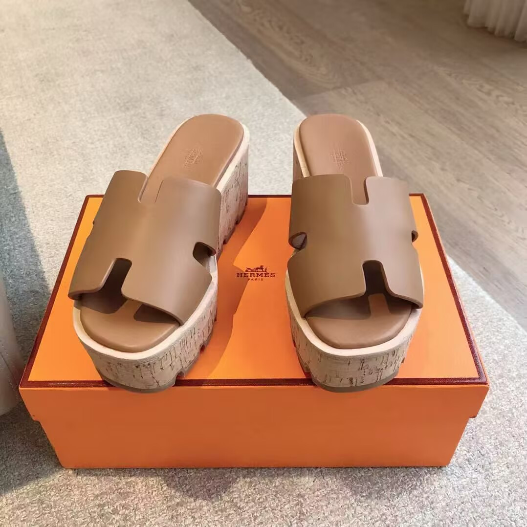 UA H**mes Eze 30 Sandal