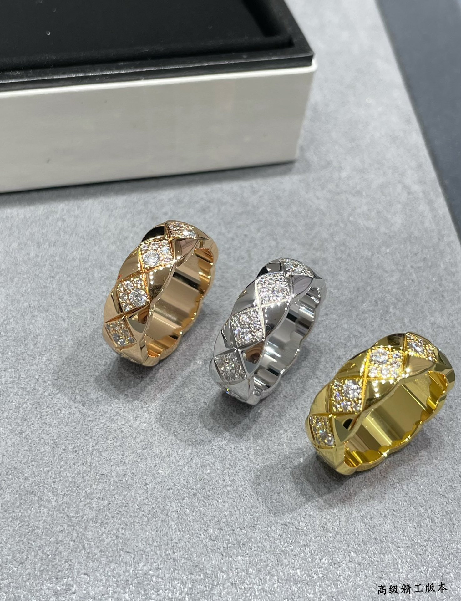 Ch*el Wide diamond square Ring