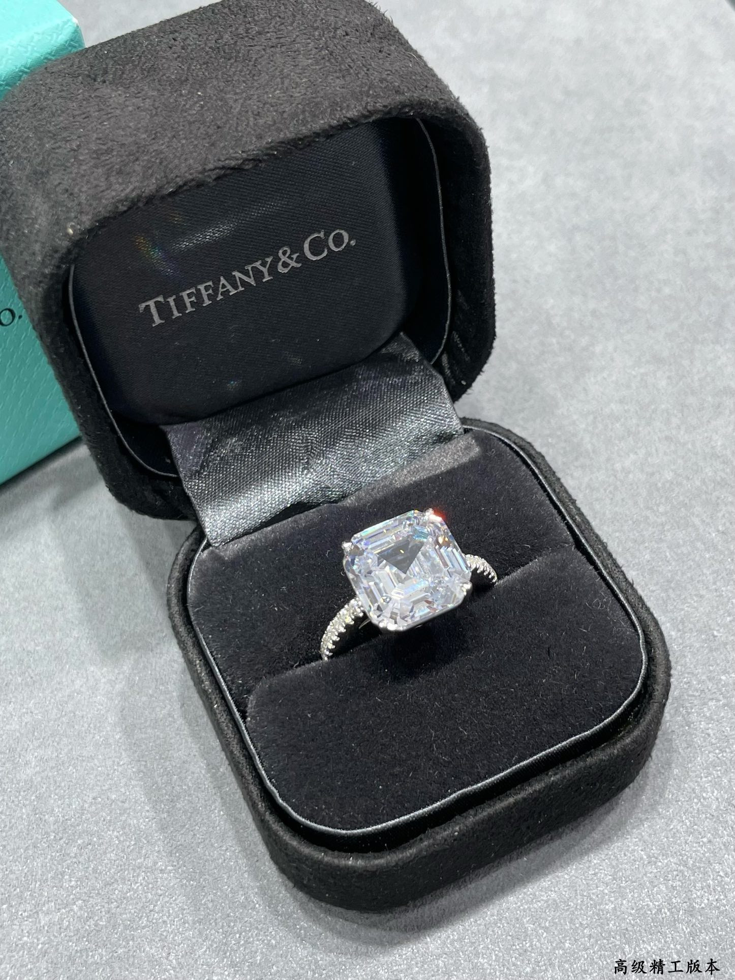 T*f*ny & Co. Solitaire Diamond Ring Ag925