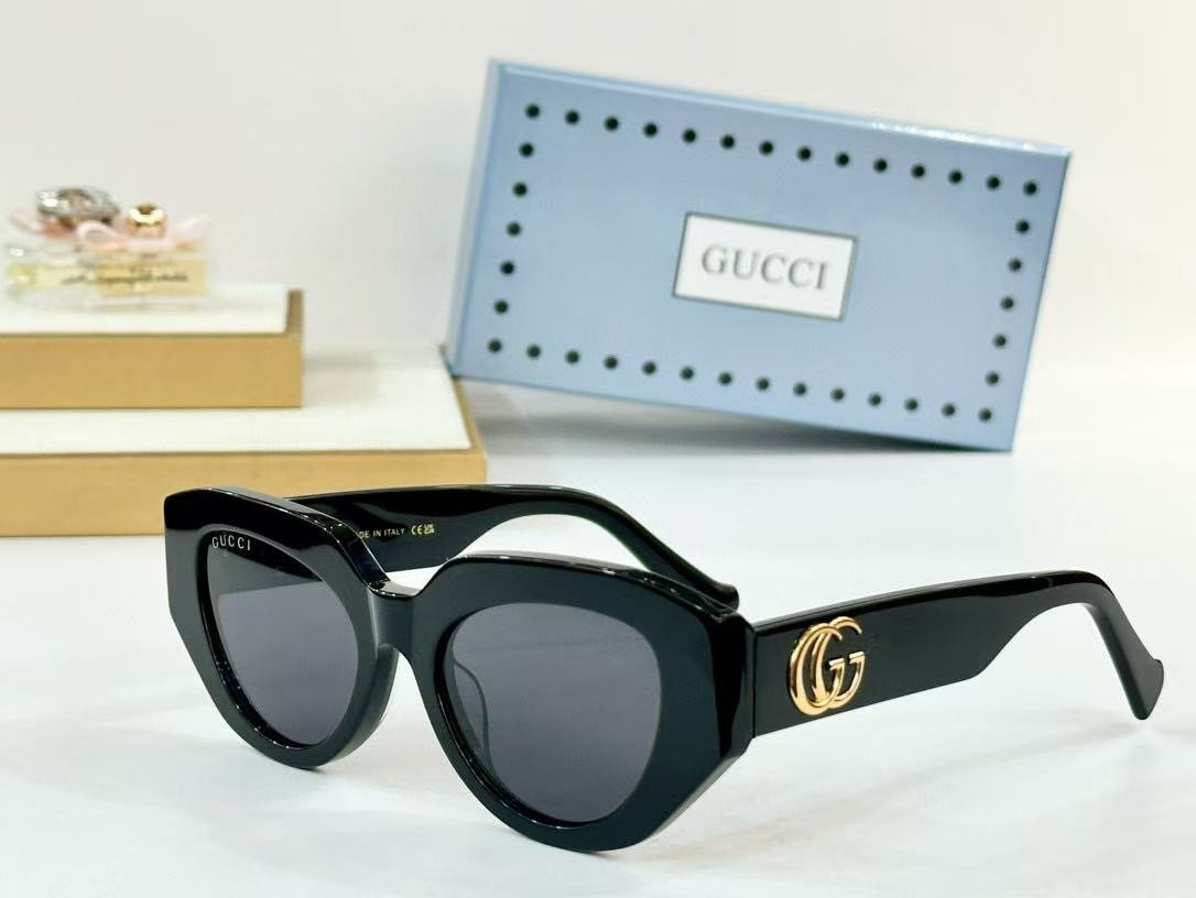 G*u*i Glasses GG1843S