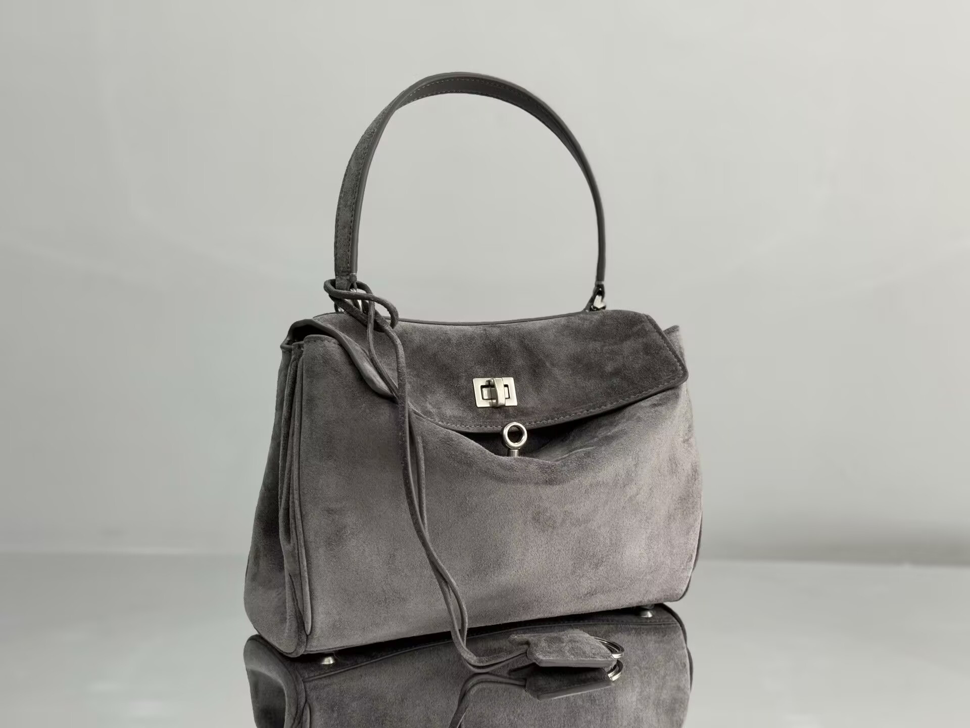 Ba*len*cia*ga Rodeo Small 29x20x10cm