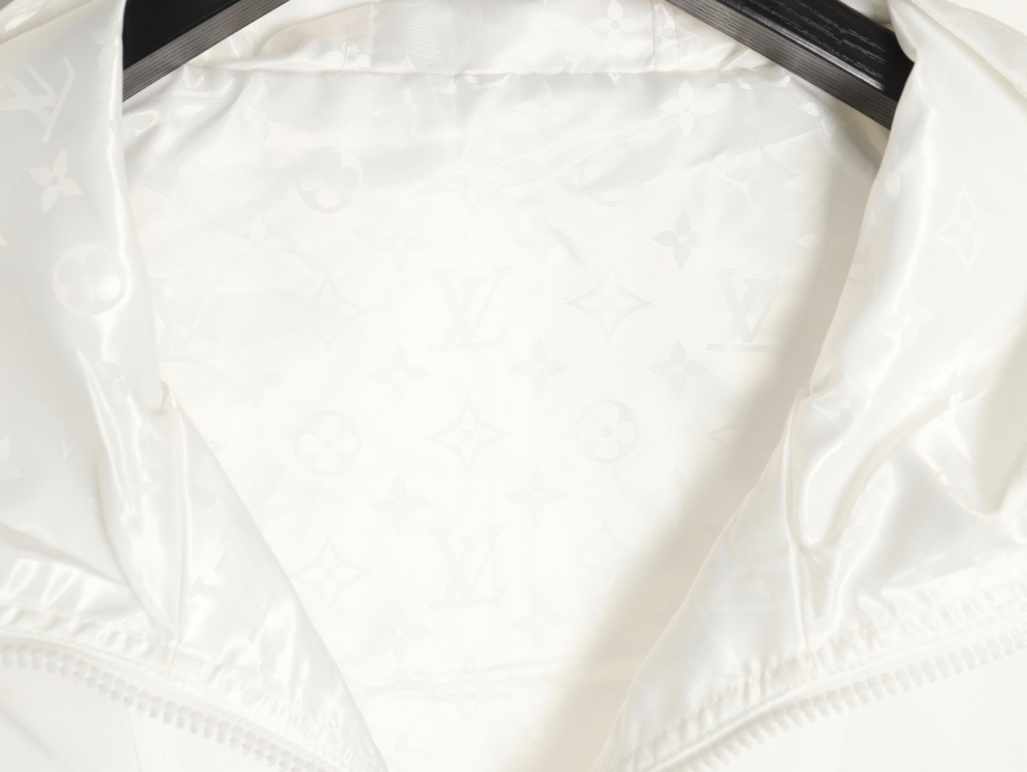 L0*is V*t0n LV Reversible Coats