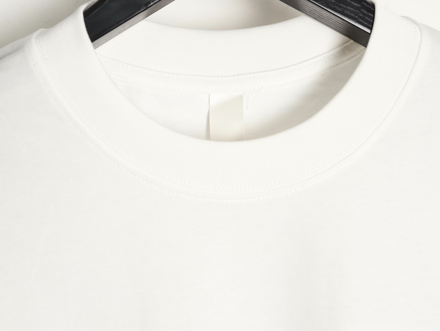 Ch**me He**ts 25SS Short-sleeved T-shirt