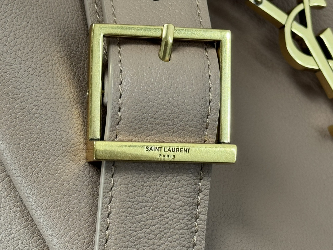 Y*L LE 5 À 7 30 X 31 X 13 CM