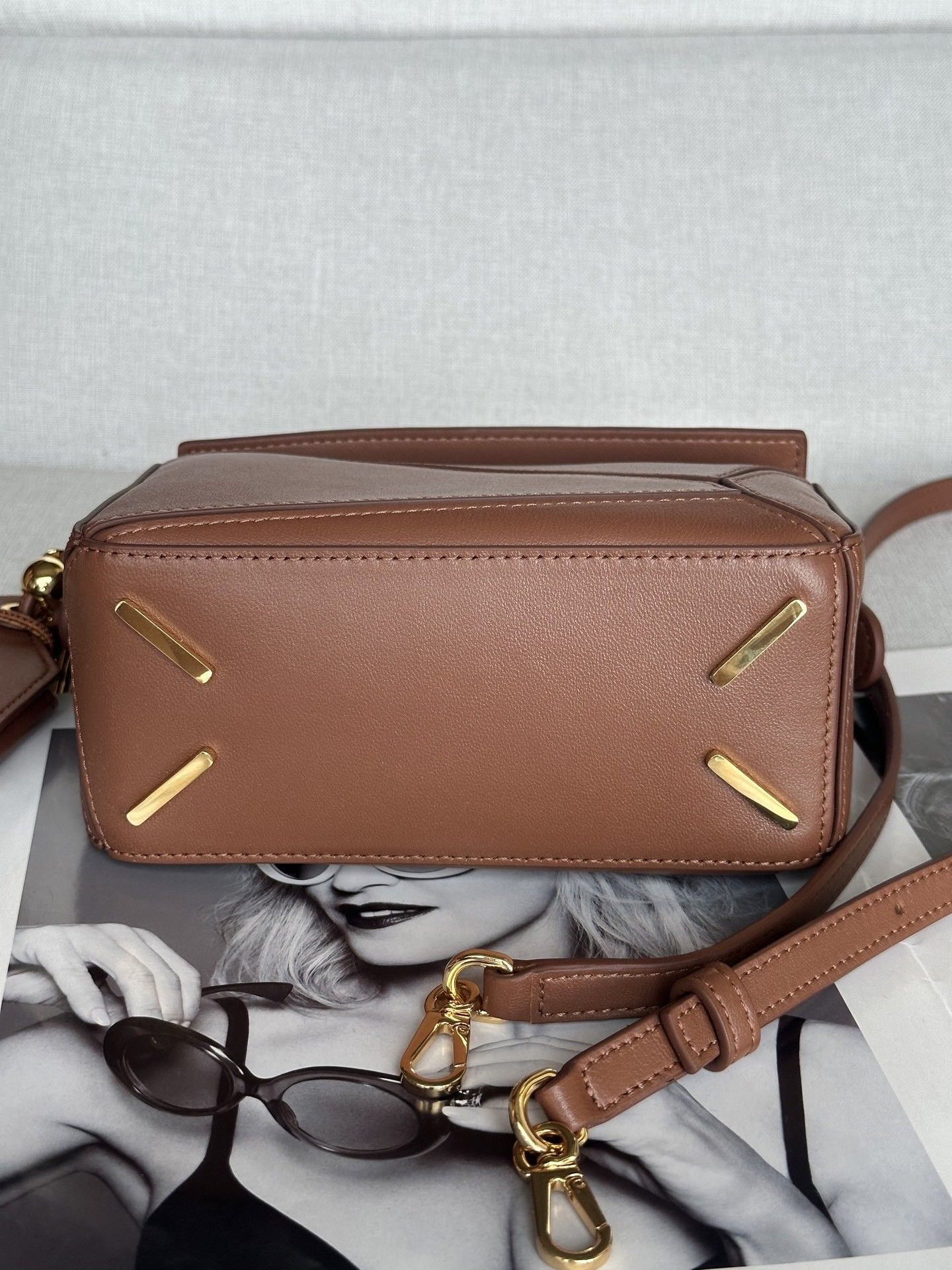 L0ew* Mini Featherlight Puzzle Bag Nappa Lambskin 18x12.5x8cm