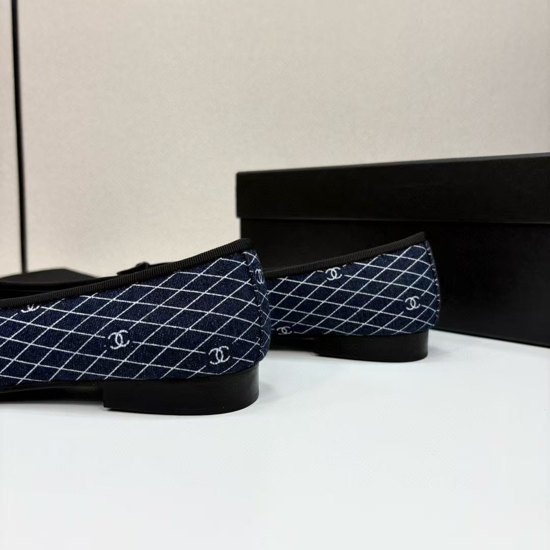 UA Ch*el BALLET FLATS