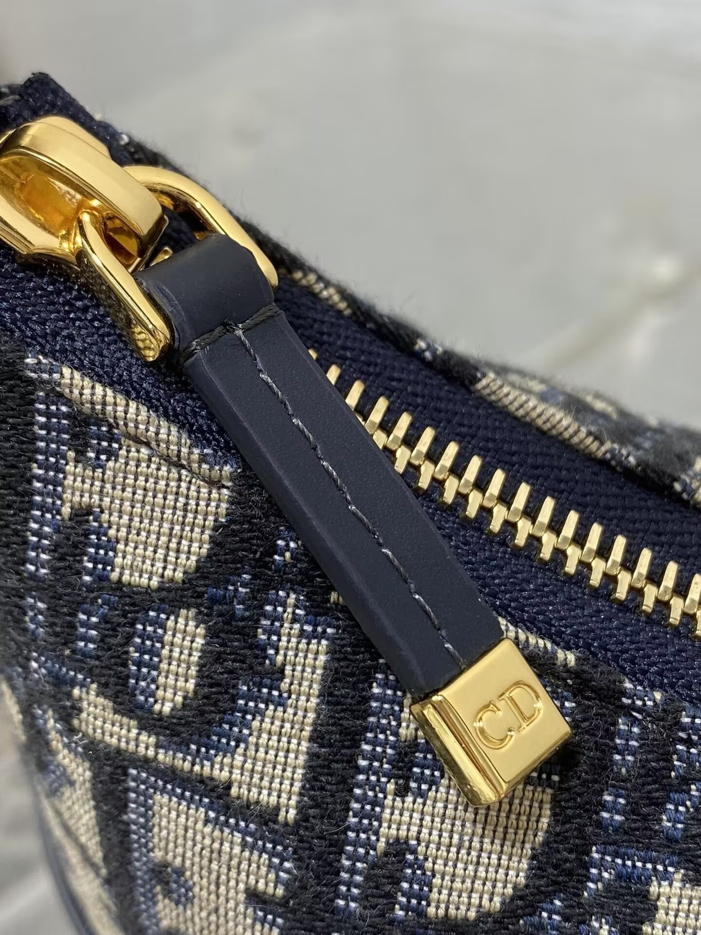 D*0r 30 Montaigne Cigale Bag 18x6.5x11cm