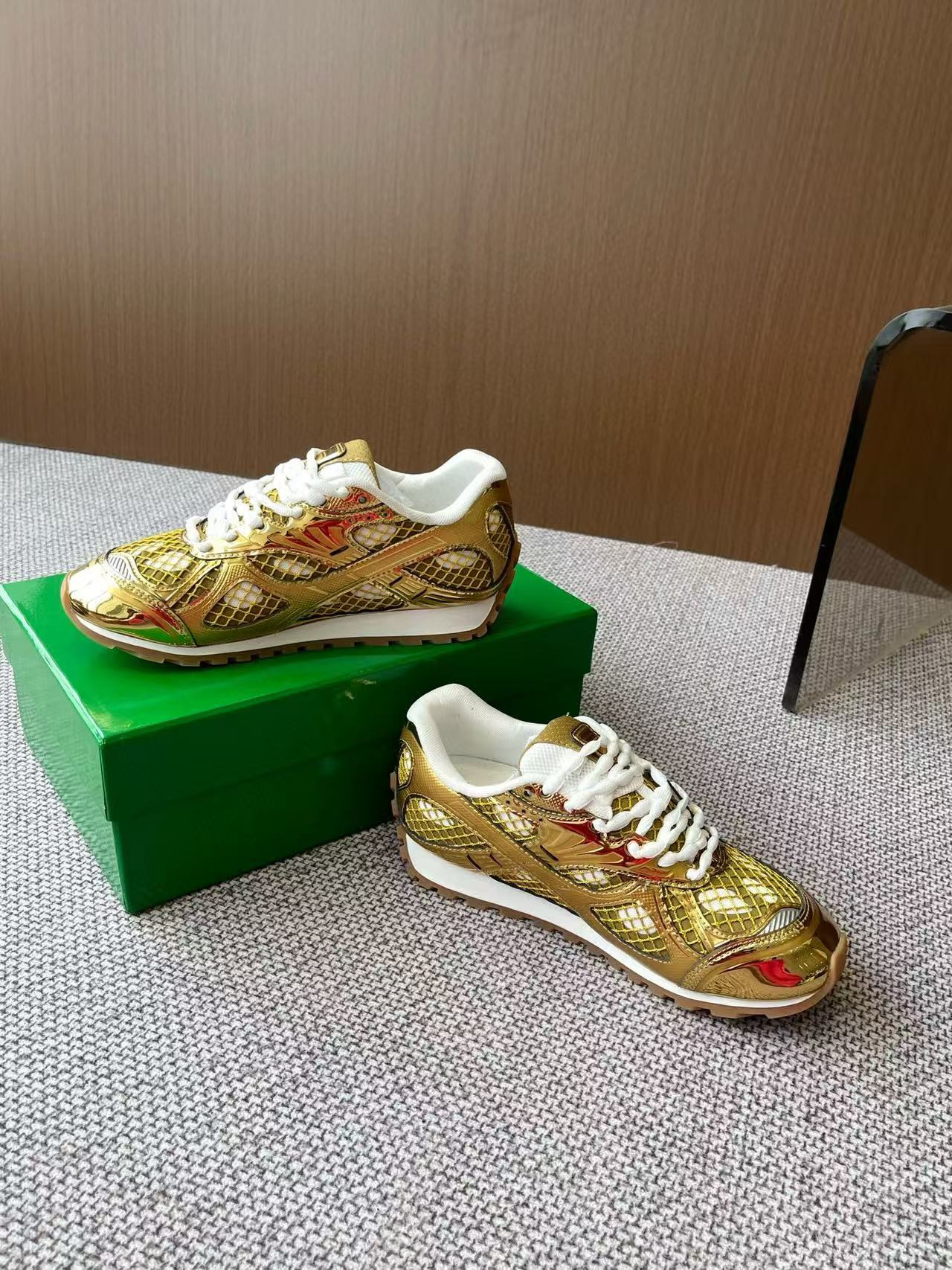 UA Bo*te*ga Ve*ne*ta Orbit Sneaker