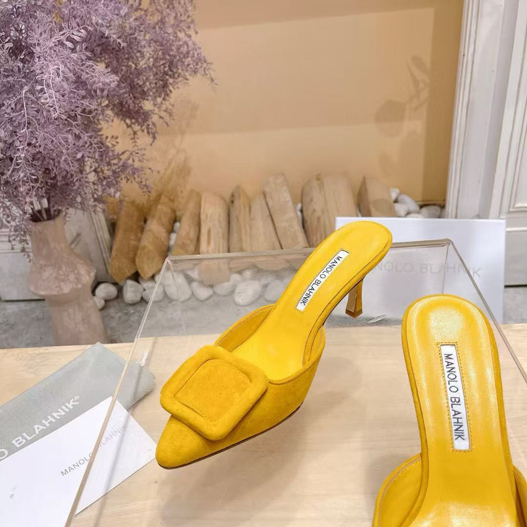 UA Manolo Blahnik Mules 7.5cm