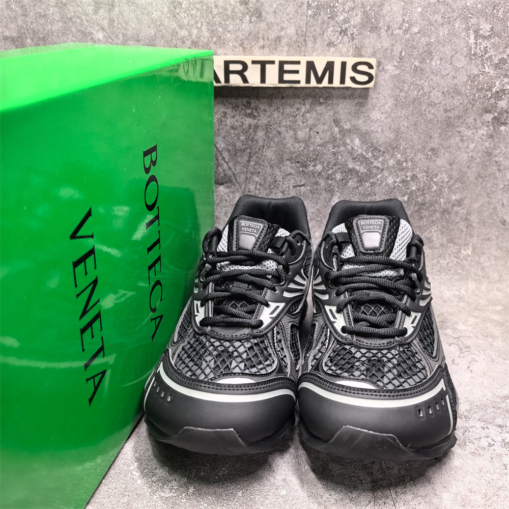 UA Bo*te*ga Ve*ne*ta Orbit Sneaker