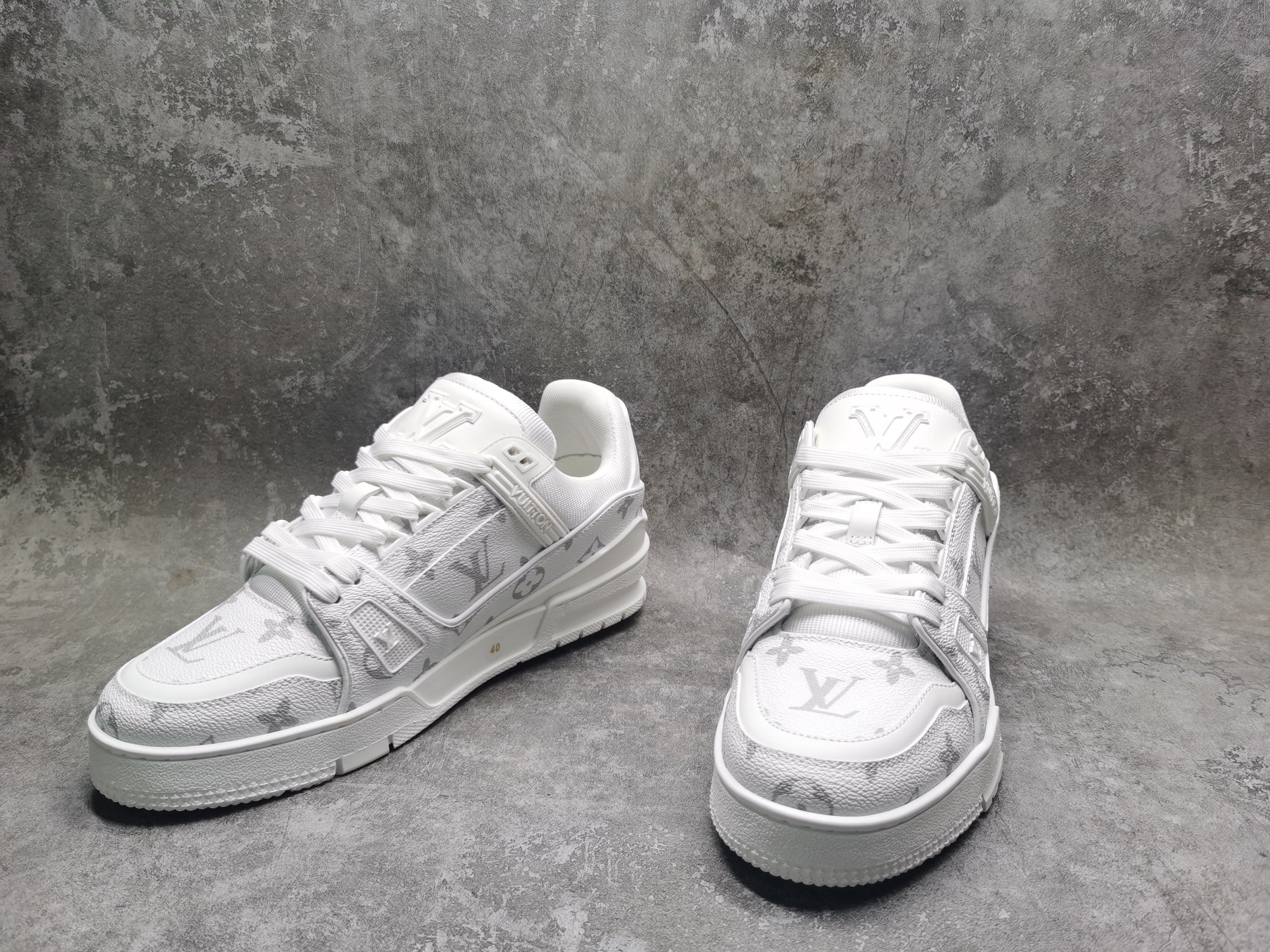 UA LV Trainer Sneaker