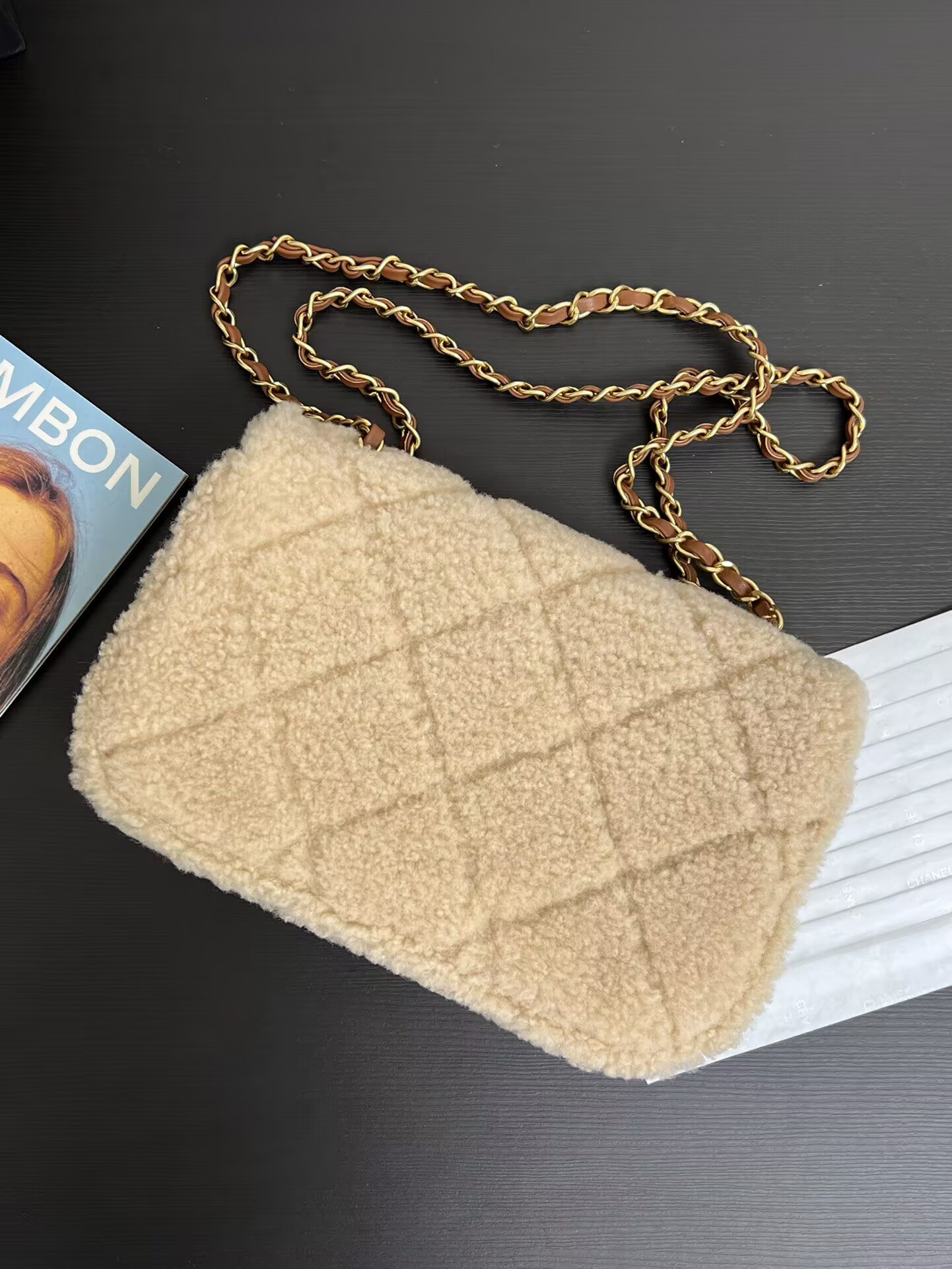 Ch*el Flap Bag 16 × 23.5 × 7.5 cm