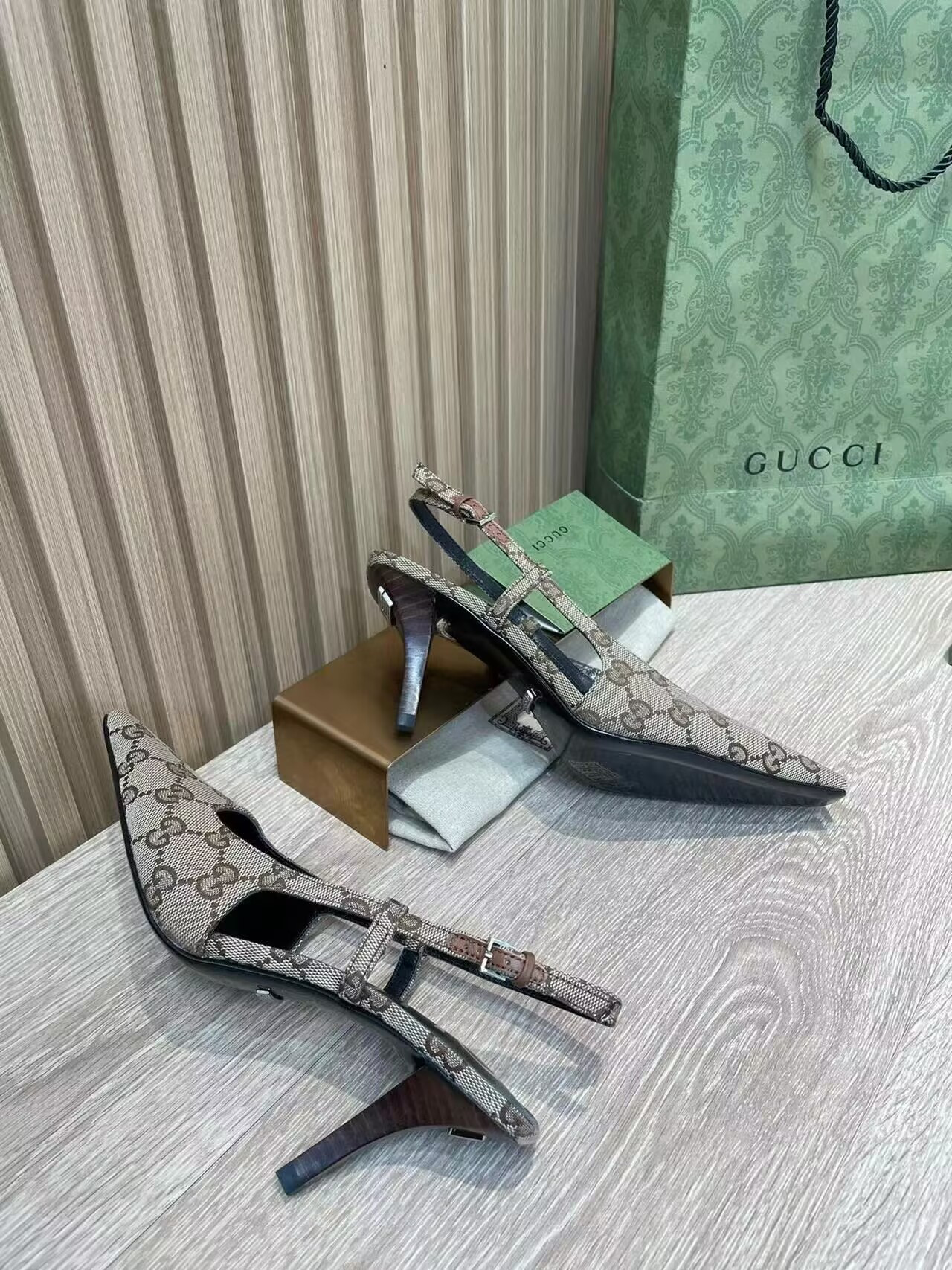 UA G*u*i GG Slingback Pump