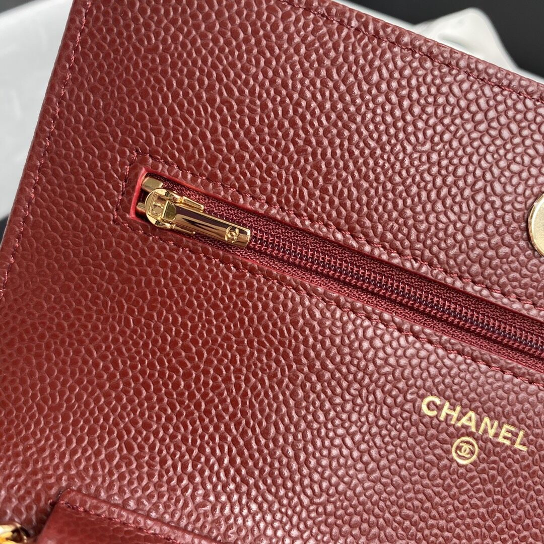 Ch*el WOC CLASSIC WALLET ON CHAIN RED 4.8 × 7.5 × 1.4 in
