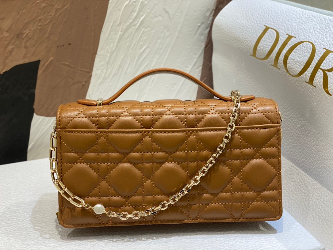 MISS D*0r MINI HANDBAG 21 x 11.5 x 4.5 cm