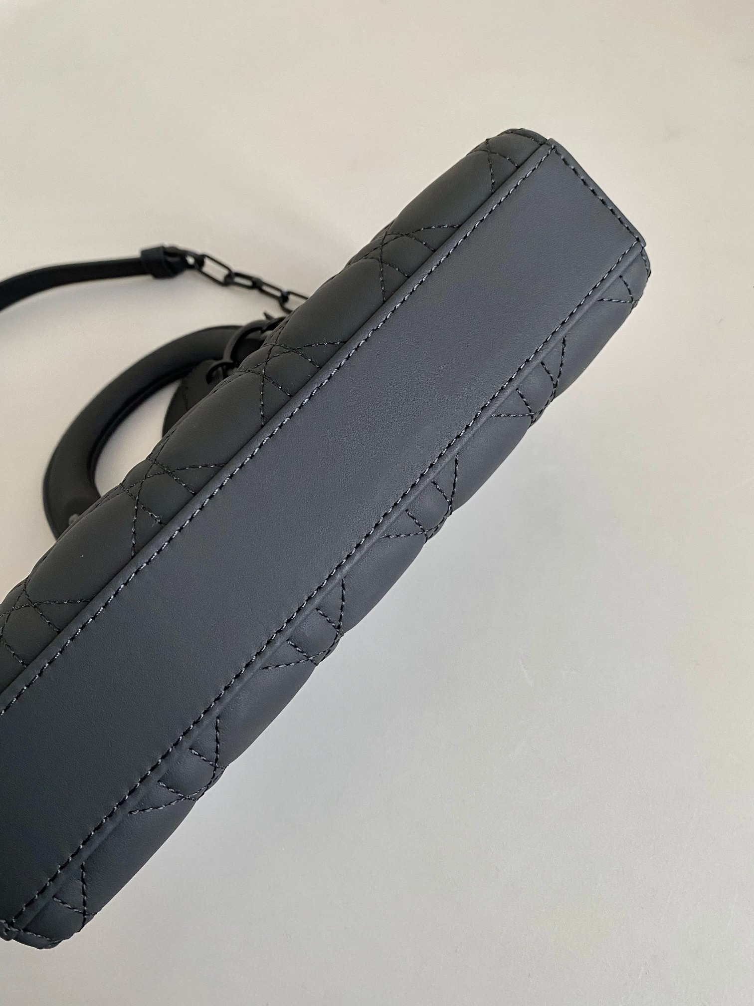 D*0r SMALL LADY D-JOY BAG Ultramatte Black Cannage Calfskin