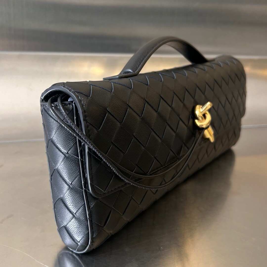 Bo*te*ga Ve*ne*ta Long Clutch Andiamo With Handle Black 31x13x3cm