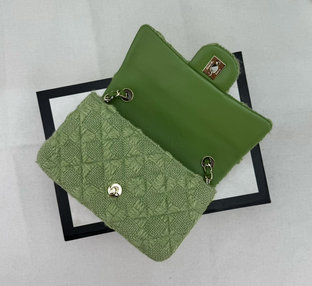 Ch*el MINI CLASSIC 11.12 HANDBAG 20 12 × 20 × 6 cm