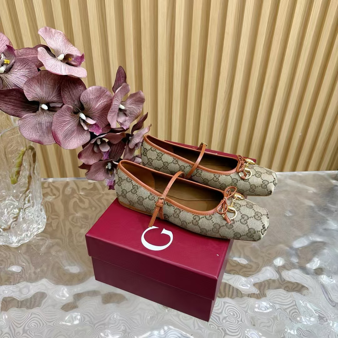 UA G*u*i Horsebit GG canbas Ballet Flats