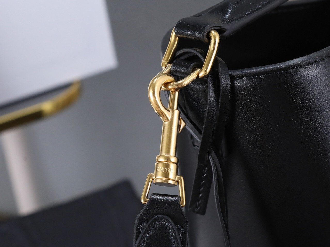 Ce**e L0*ise 23.5x24x16cm