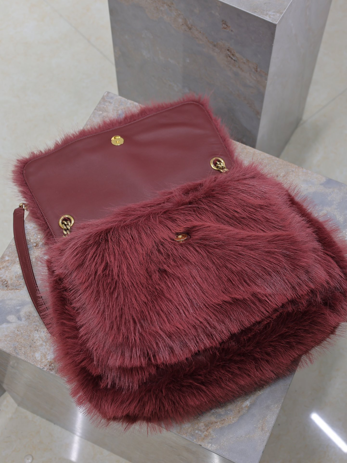 Y*L NIKI LARGE IN SHEARLING 32x23x9cm