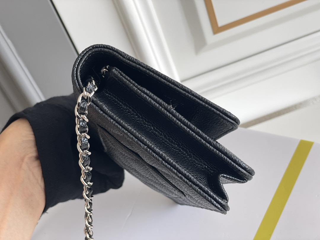 Ch*el WOC CLASSIC WALLET ON CHAIN 12.3x19.2x3.5cm