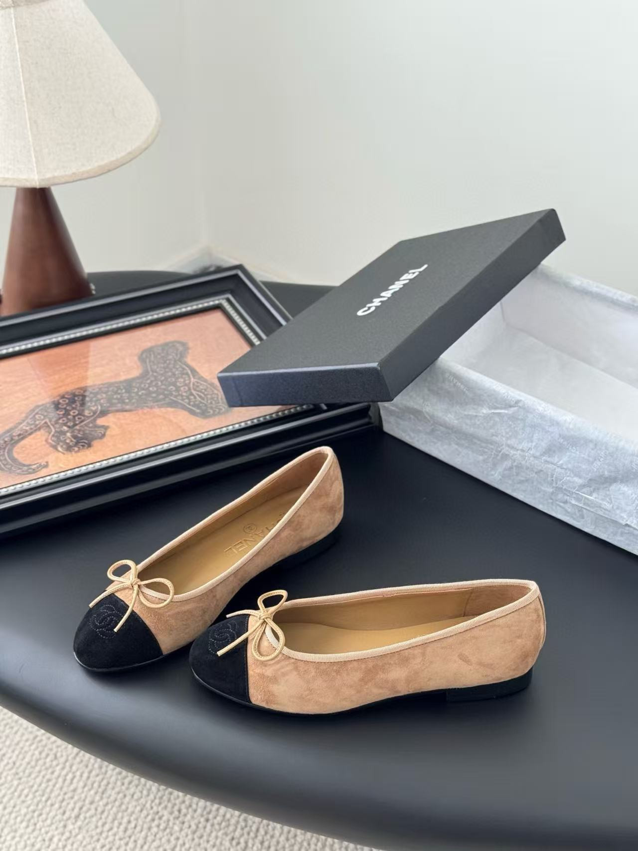 UA Ch*el Ballet flats