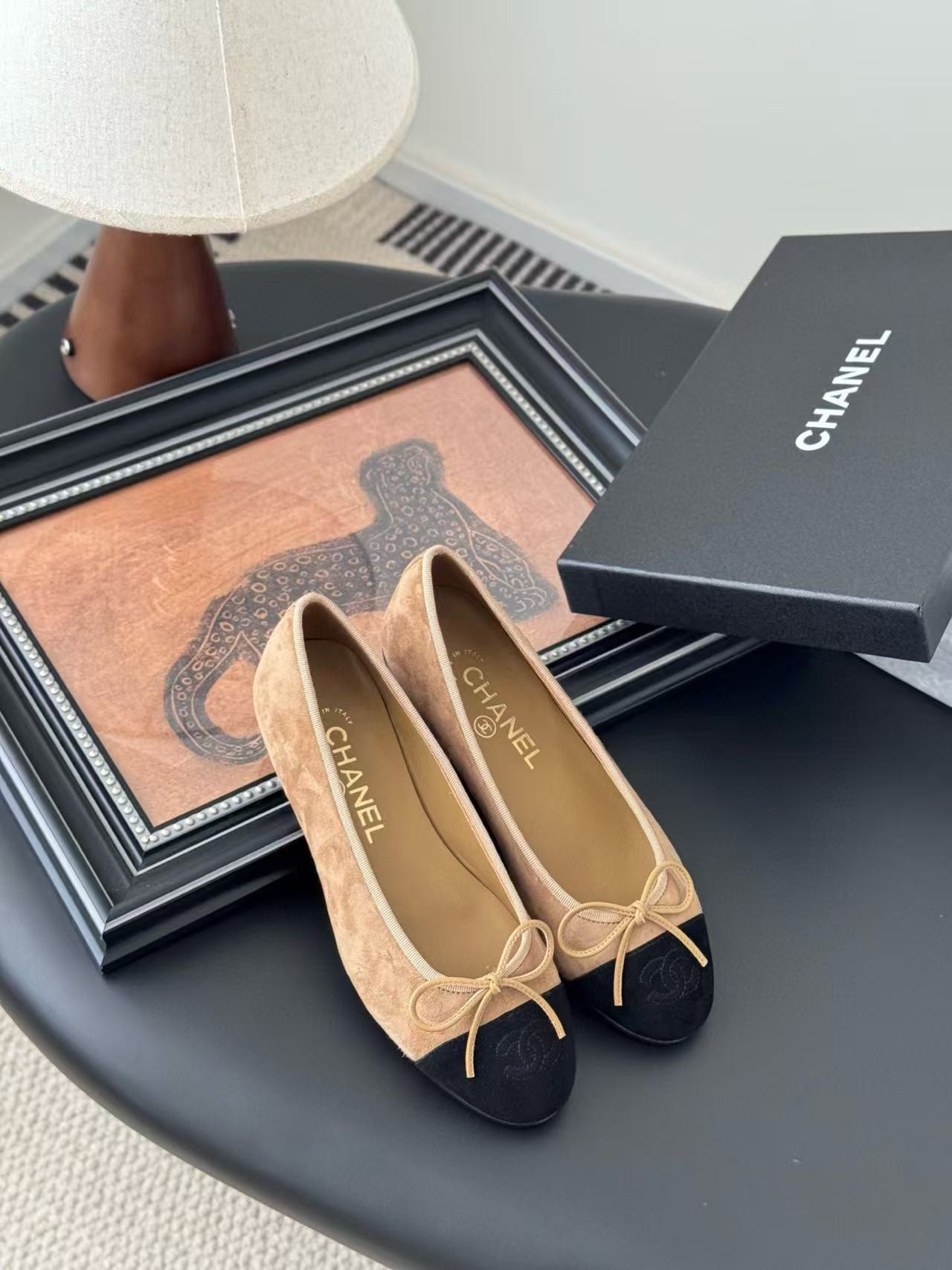 UA Ch*el Ballet flats